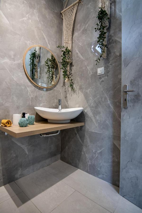 Georgianna'S Suite With Private Pool , 'Blank Suite' Charokopio Luaran gambar