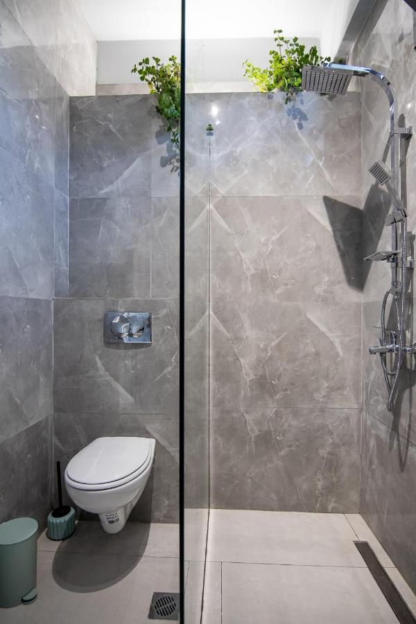 Georgianna'S Suite With Private Pool , 'Blank Suite' Charokopio Luaran gambar