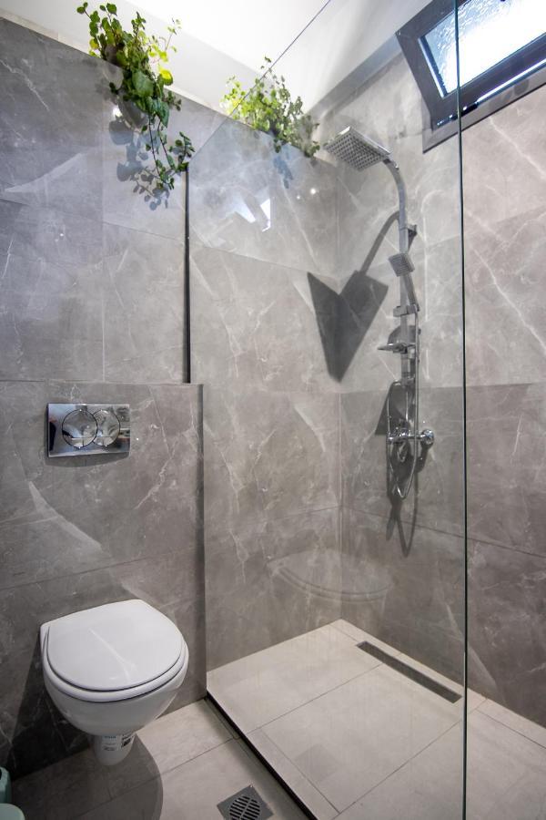 Georgianna'S Suite With Private Pool , 'Blank Suite' Charokopio Luaran gambar